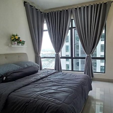 Homestay Arc Austin Hills Jb 4-5Pax Джохор-Бару Экстерьер фото