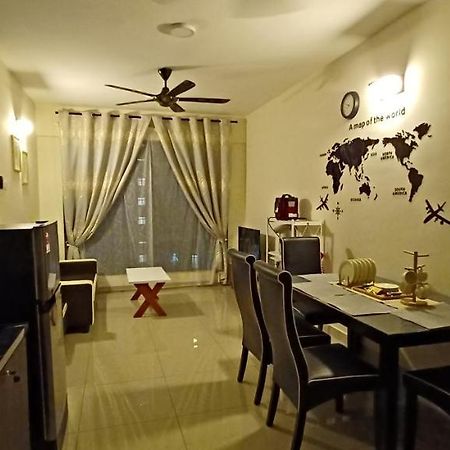 Homestay Arc Austin Hills Jb 4-5Pax Джохор-Бару Экстерьер фото